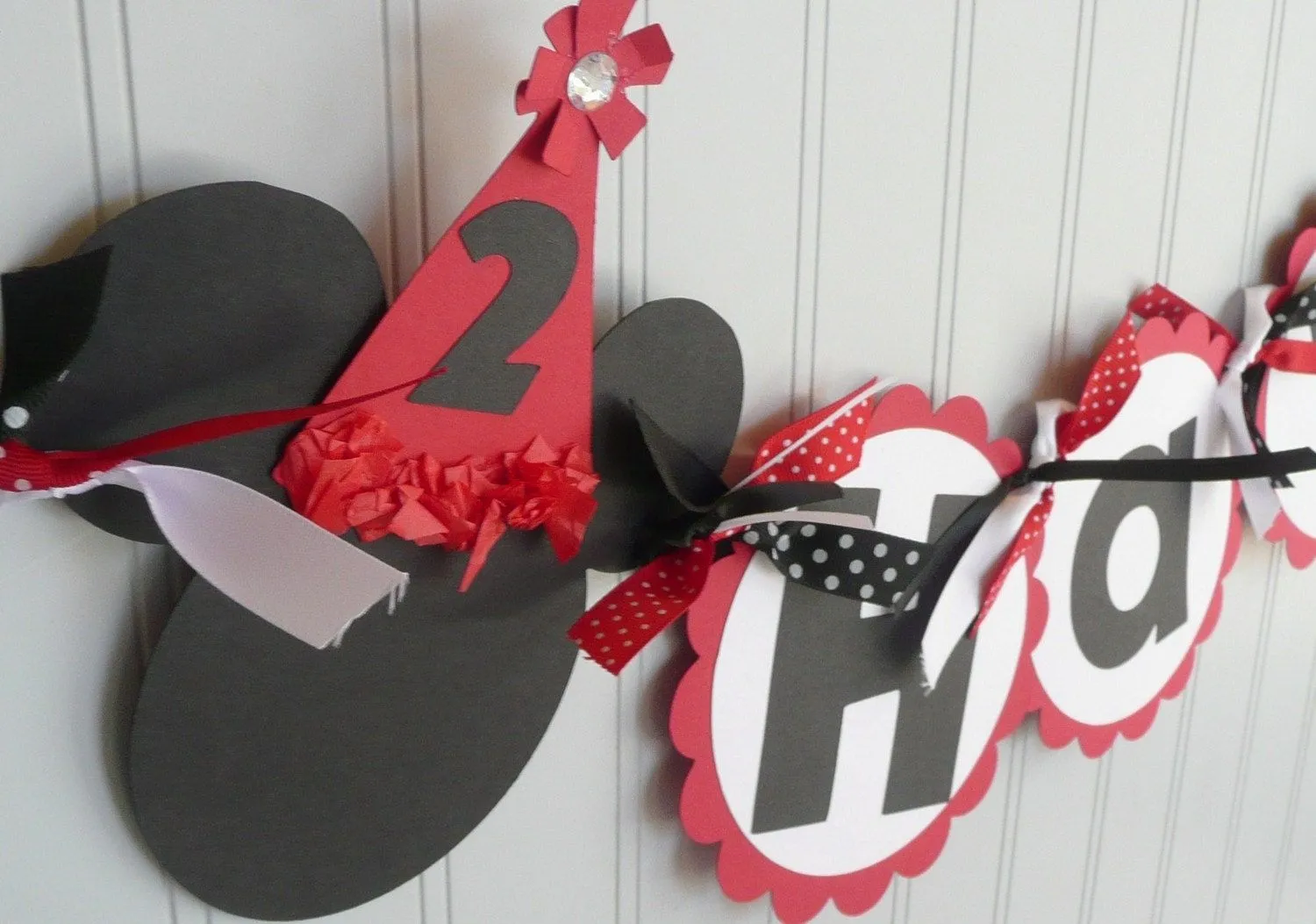 Minnie Mouse Birthday Banner - customized with childs age Red/Black