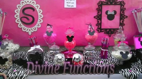 Minnie Mouse Candy Table Ideas Photograph | Minnie Mouse can