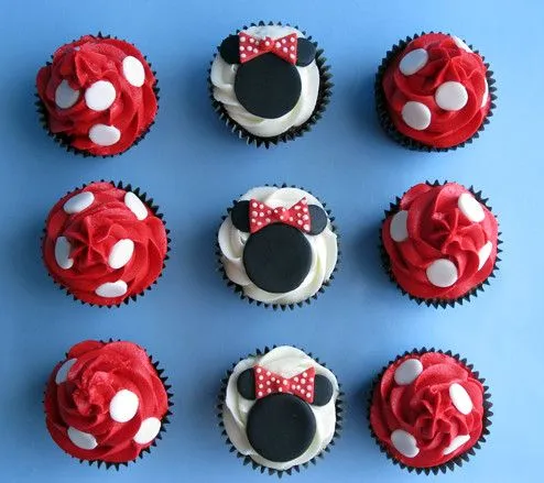 Minnie Mouse Cupcakes | bigFATcook