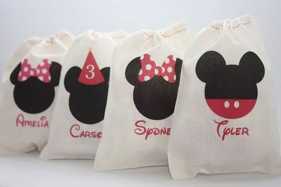 Minnie Mouse custom party supplies and invitations? - GymboFriends ...