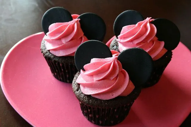 minnie on Pinterest | Minnie Mouse Cake, Minnie Mouse and Sheet Cakes