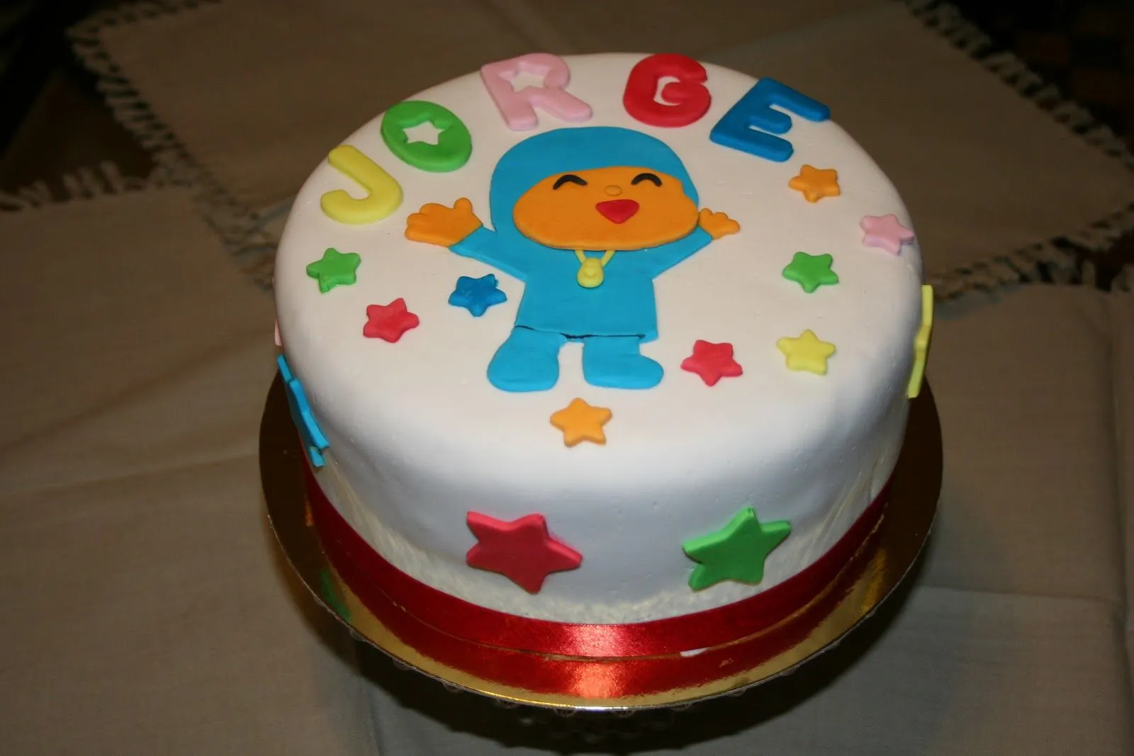 miriam hecho a mano: TARTA DE POCOYO PARA JORGE