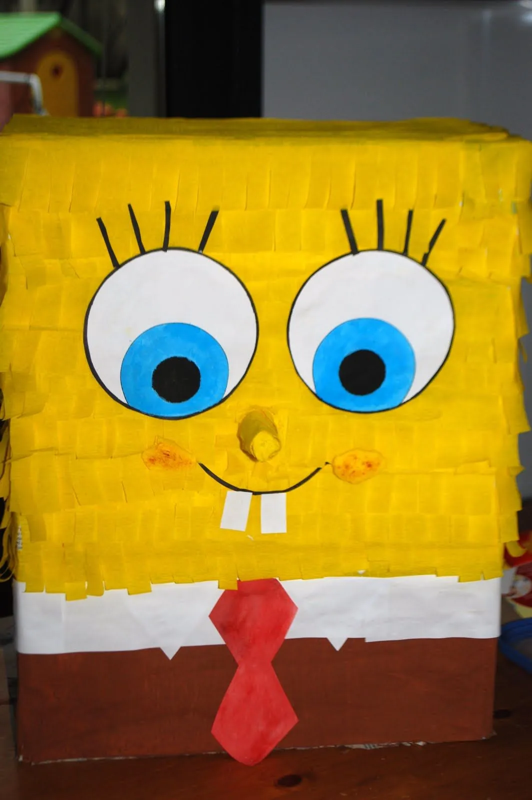 MisDulcesNiños: PIÑATA DE BOB ESPONJA