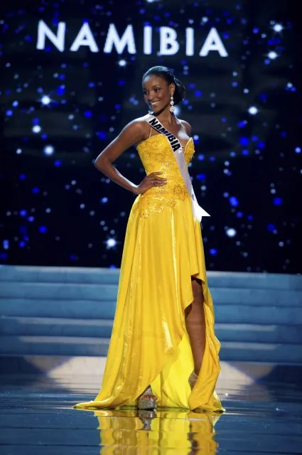 Miss Universo 2012: Miss Namibia, muy guapa con vestido de noche ...