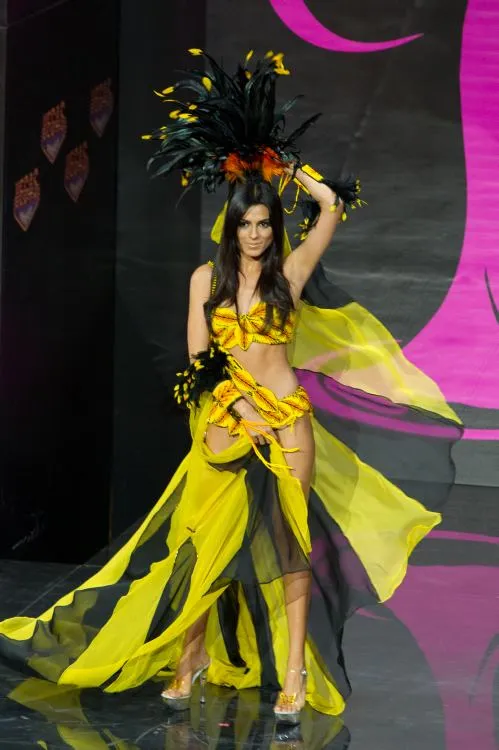 Miss Universo: Desfile en Traje Nacional | Miss Universo 2013 ...