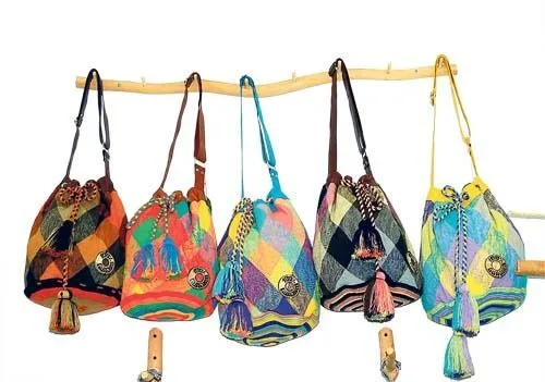 Artesanias: Mochilas Tejidas