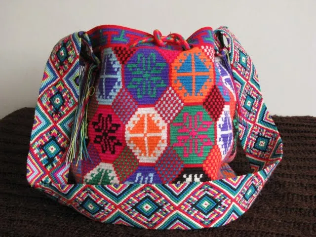 Mochilas tejidas al crochet - Imagui