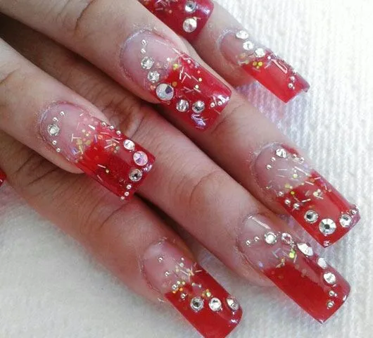 Uñas acrílicas rojas - Imagui