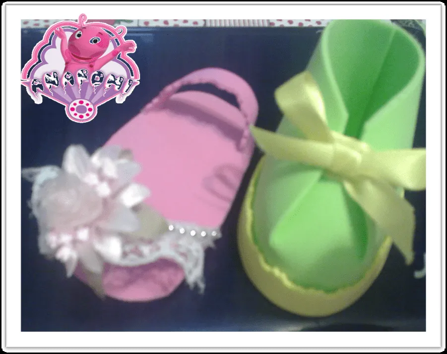 ZAPATITOS DE RECUERDO PARA BABY SHOWER