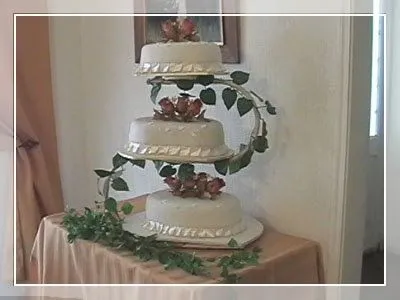 Novias y más: Modelos de tortas para Bodas