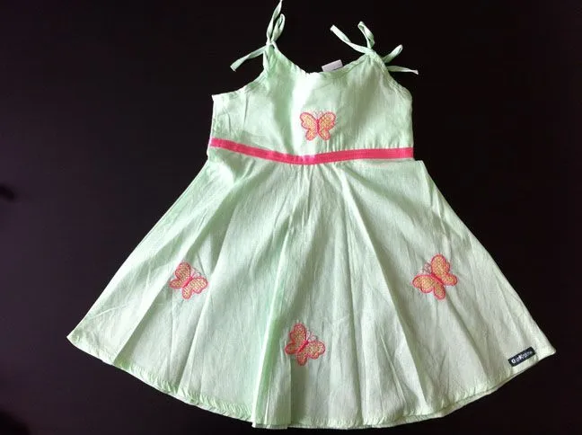 Modelos de vestidos para niña de 1 año - Imagui