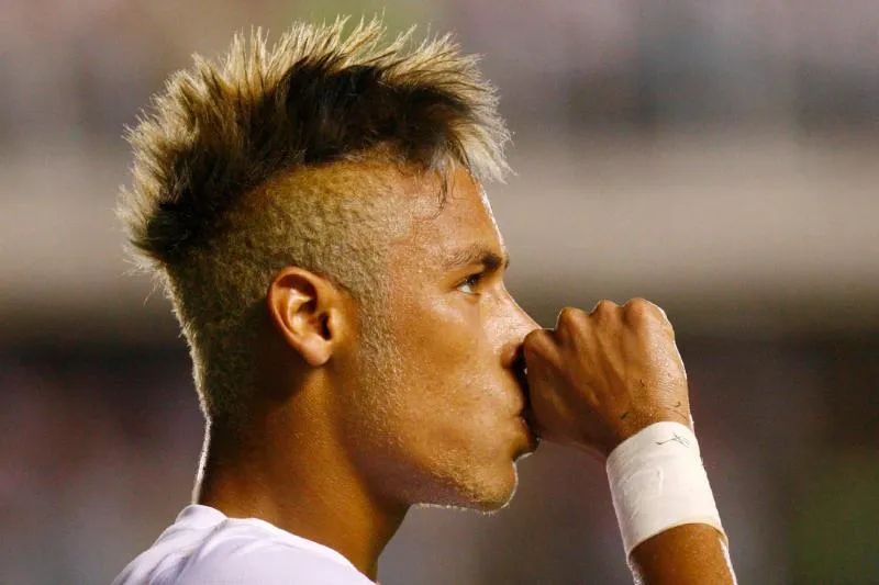 Un mohicano aterriza en can Barca=="NEYMAR" - 1 - Futbol ...