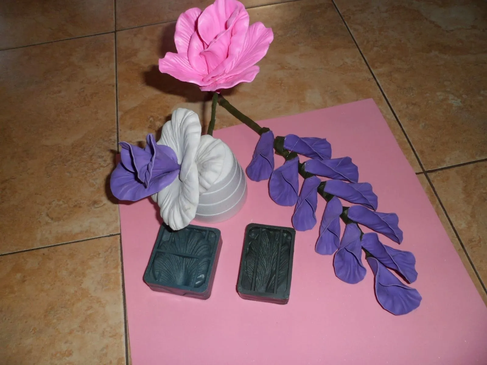 moldes para hacer flores en goma eva/como usar la goma eva
