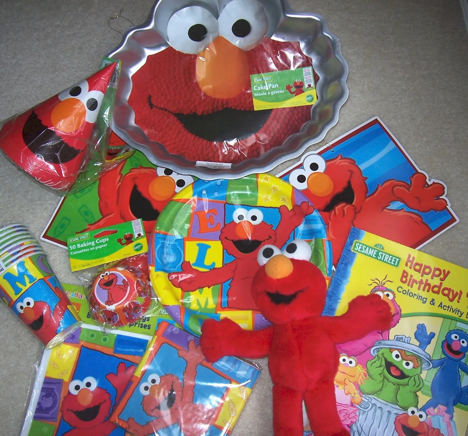 Mommy Living: 2-Year-Old Birthday Party Planning: Elmo's World