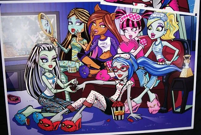 Las Monster High: Fiesta de PIJAMAS!