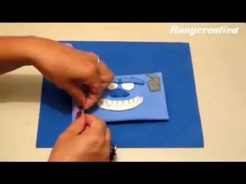 MONSTERS INC PORTA KLEENEX O DULCERO - YouTube