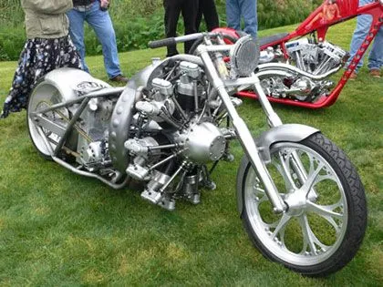 moto-custom-con-motor-de-avioneta | Freebiker motos