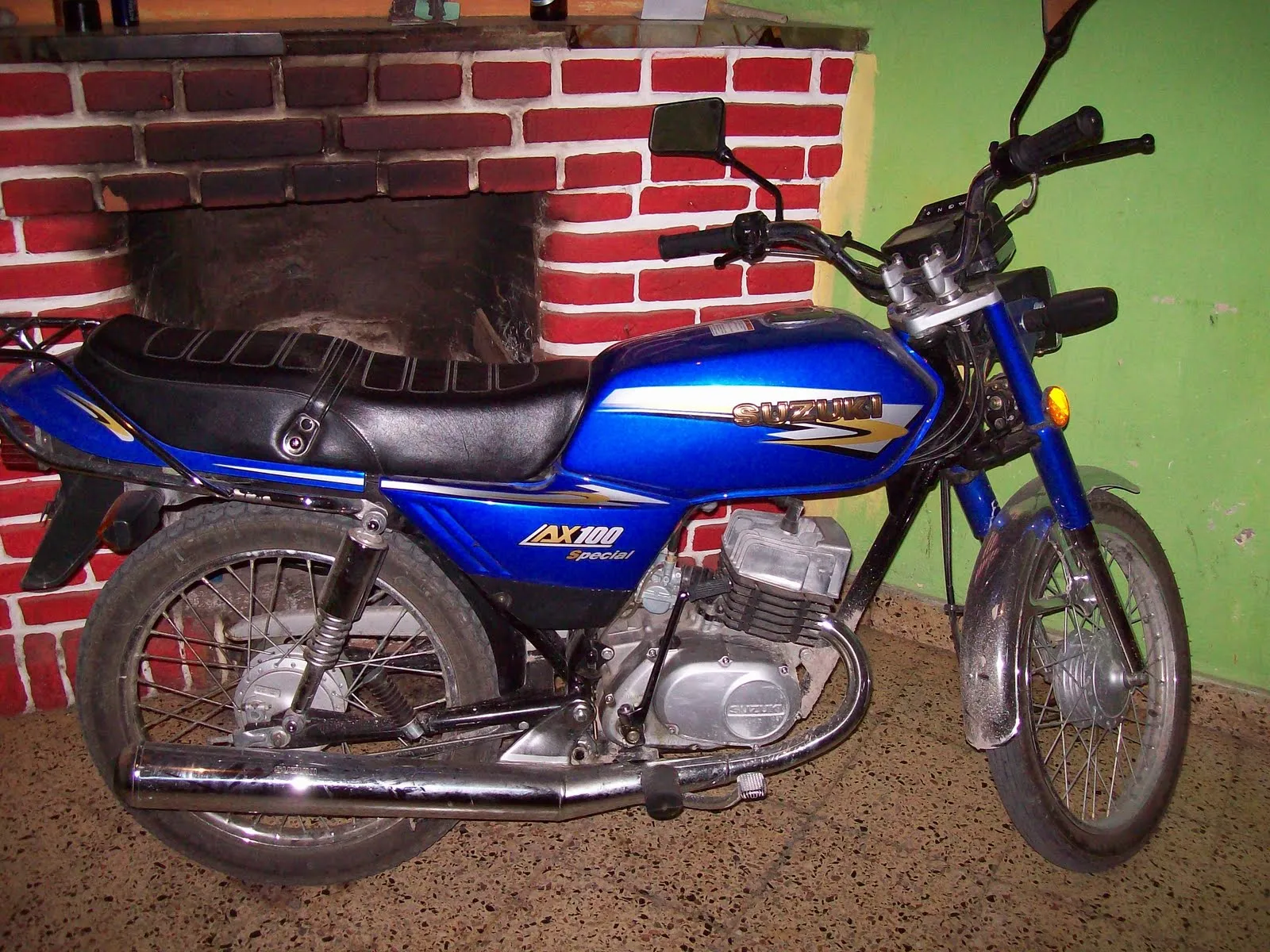 Amo mi moto: mi suzuki AX 100