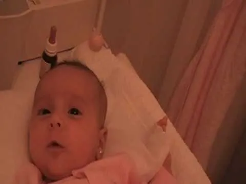 Movimientos ojos bebe 2 meses (1) - YouTube