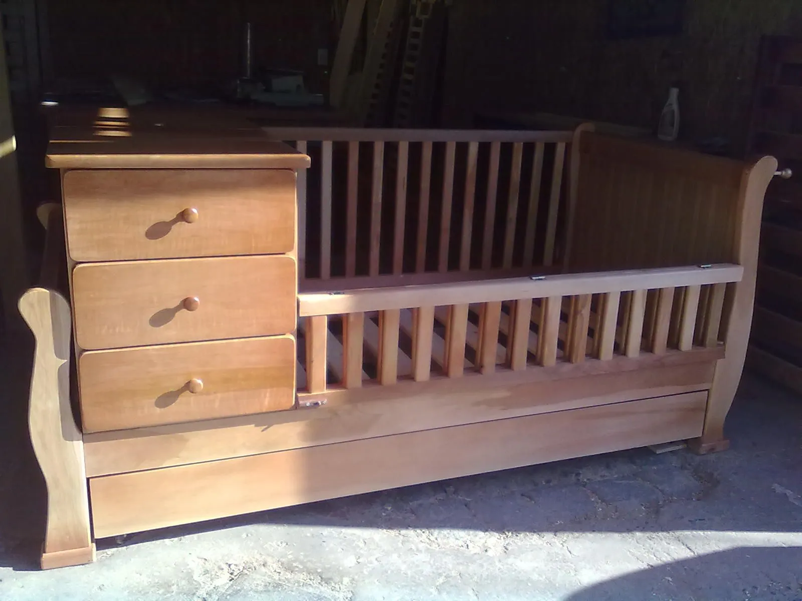 Muebles Kotue": Cuna Cuja Múltiple con Nido