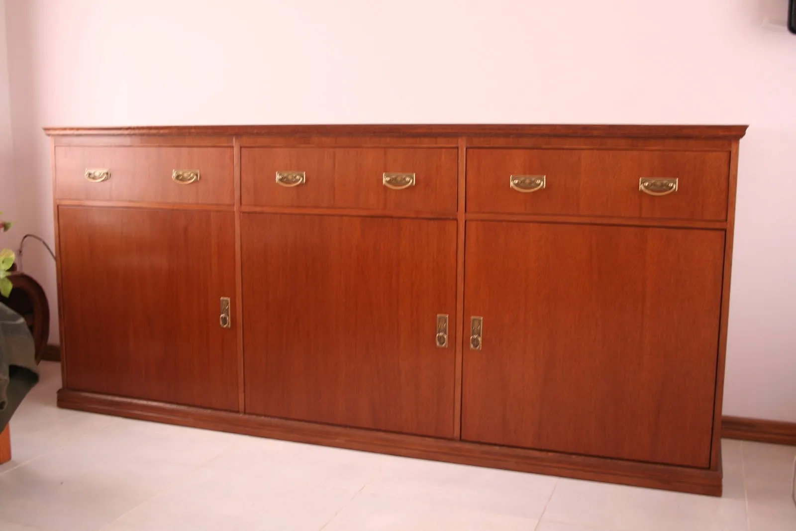 Muebles a Medida Tandil: Mueble Cedro Lustrado