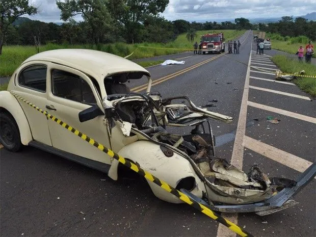 Mulher morre atropelada por resgate enquanto aguardava socorro na ...