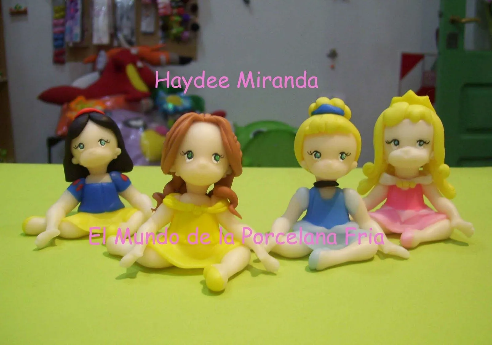 El Mundo de la Porcelana Fría: Princesas Disney Bebe