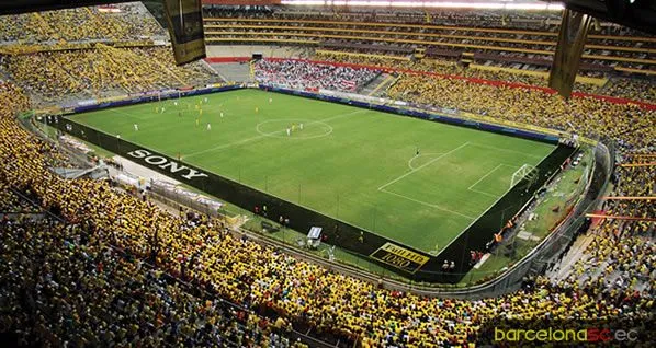 crónicas de mundos ocultos: Brujería en el estadio del Barcelona ...