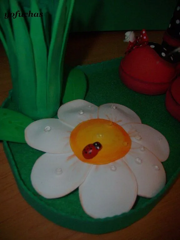 munecos fomi | Aprender manualidades es facilisimo.com