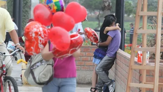 Municipalidad de Barranco realiza singular certamen de besos por ...