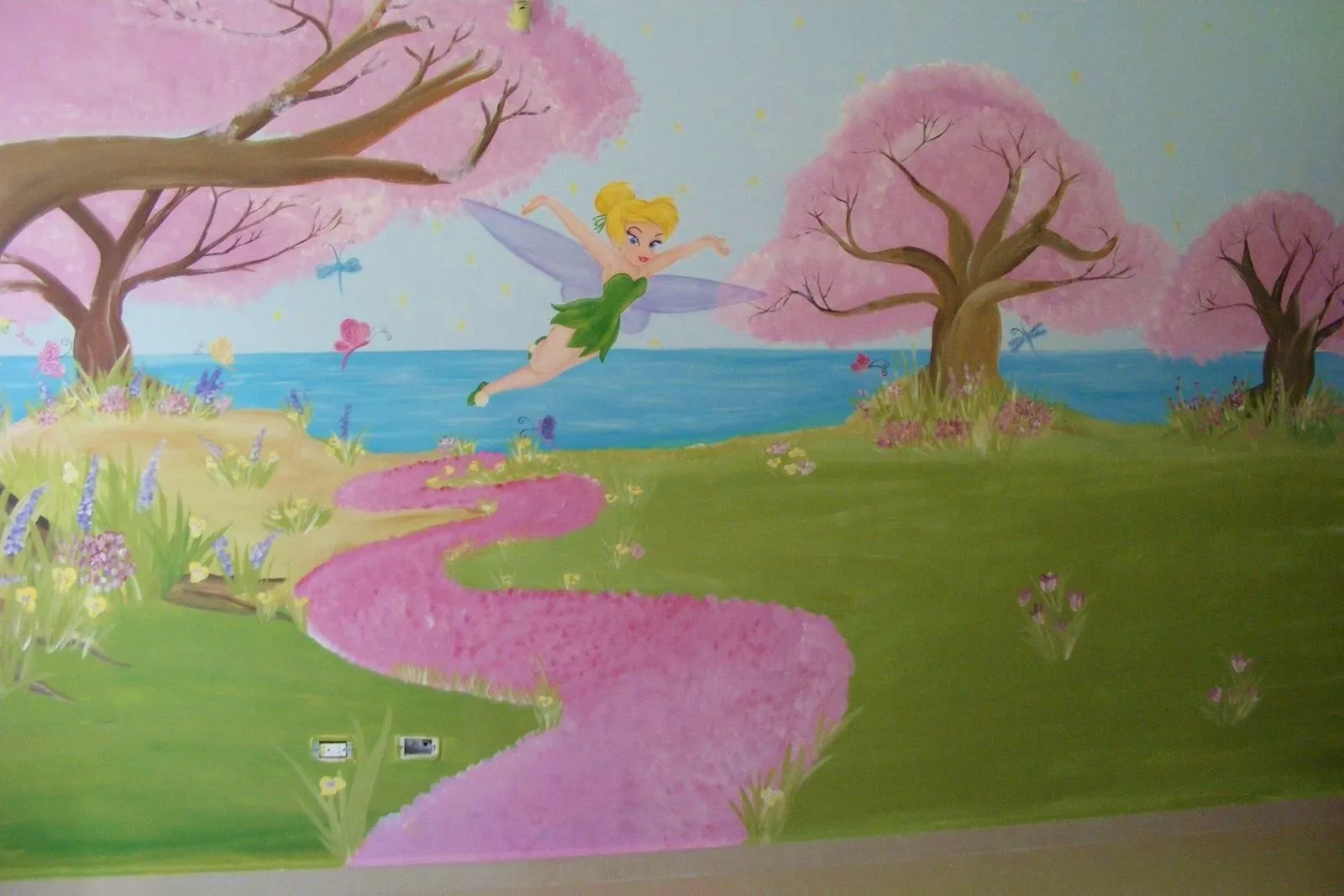 MURALES INFANTILES: Recamara TinkerBell