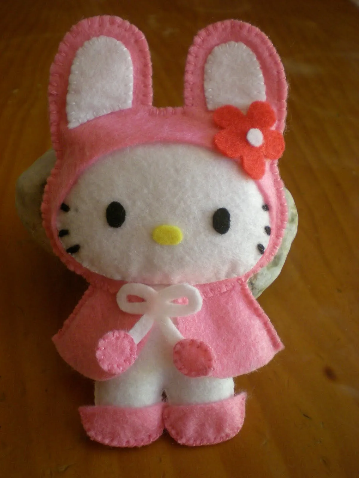 Musaenfuga: Hello Kitty disfrazada