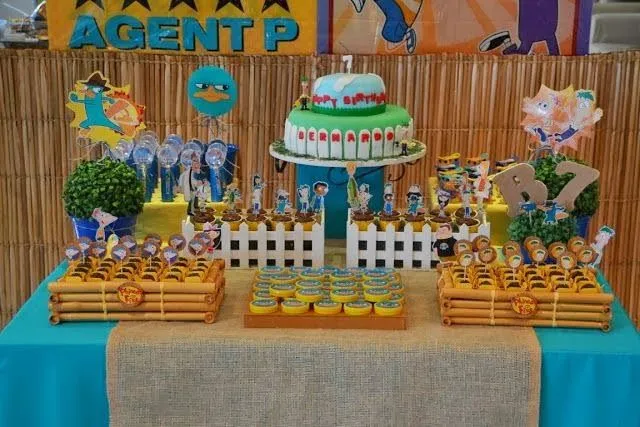 MuyAmeno.com: Fiestas Infantiles Decoradas con Phineas y Ferb, parte 1