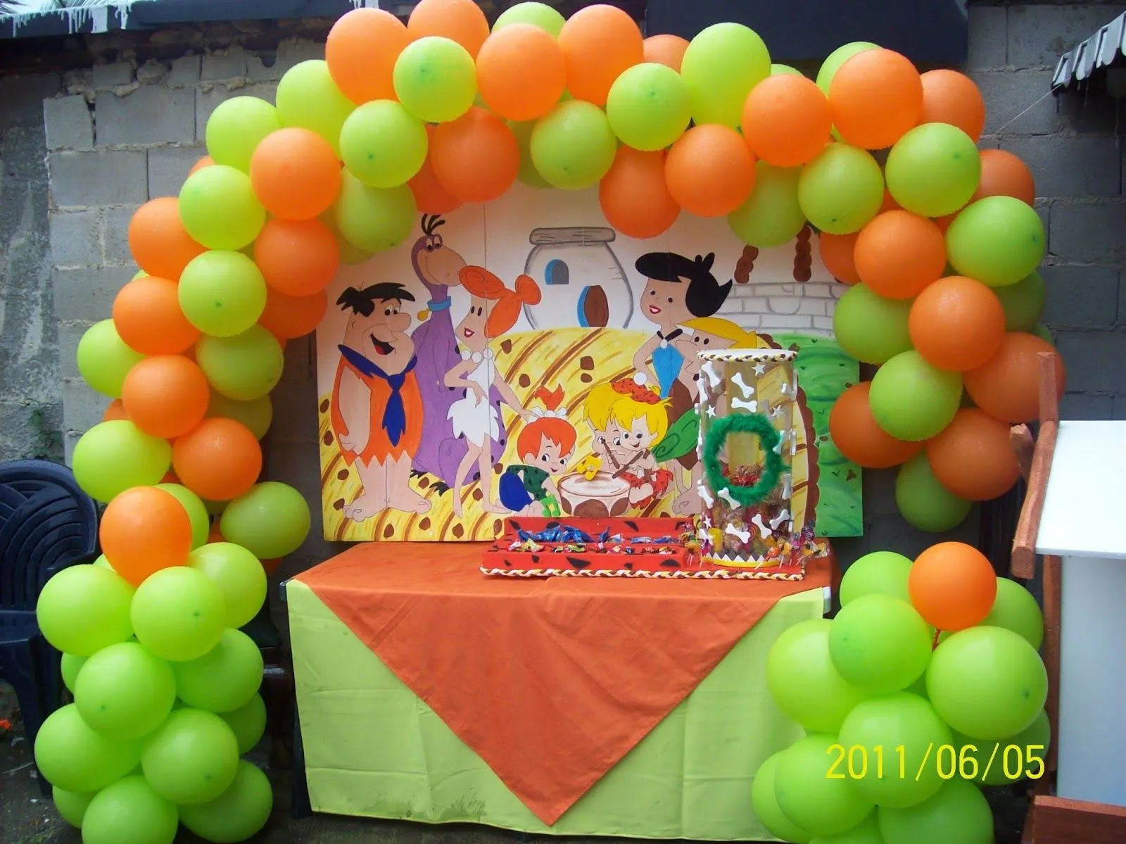 MuyAmeno.com: Fiestas Infantiles Decoradas con los Picapiedras ...