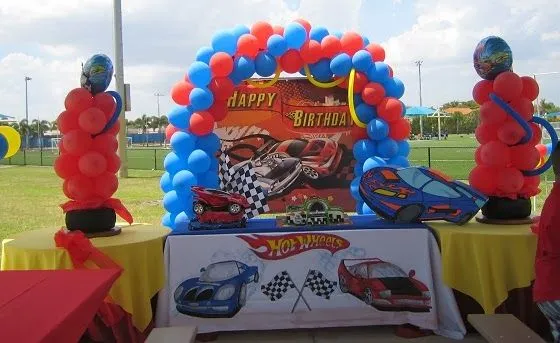 MuyAmeno.com: Fiestas Infantiles Hot Wheels, parte 2