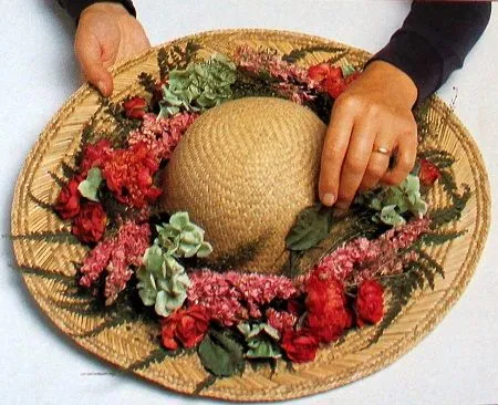 MuyVariado.com: Como Decorar con Flores Secas, Sombrero de Verano