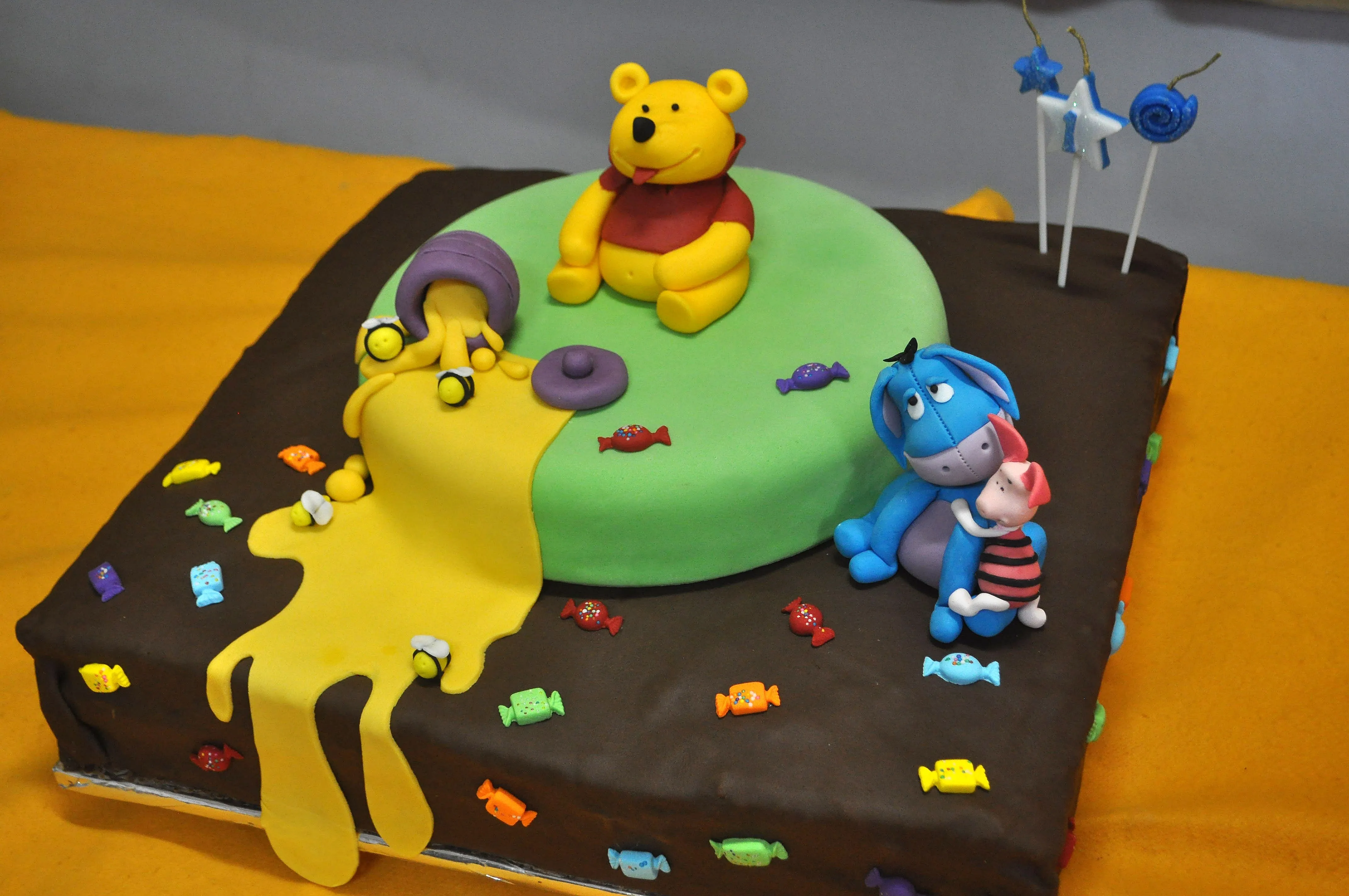 My first cake. Winnie the Pooh Cake | Flickr - Photo Sharing!