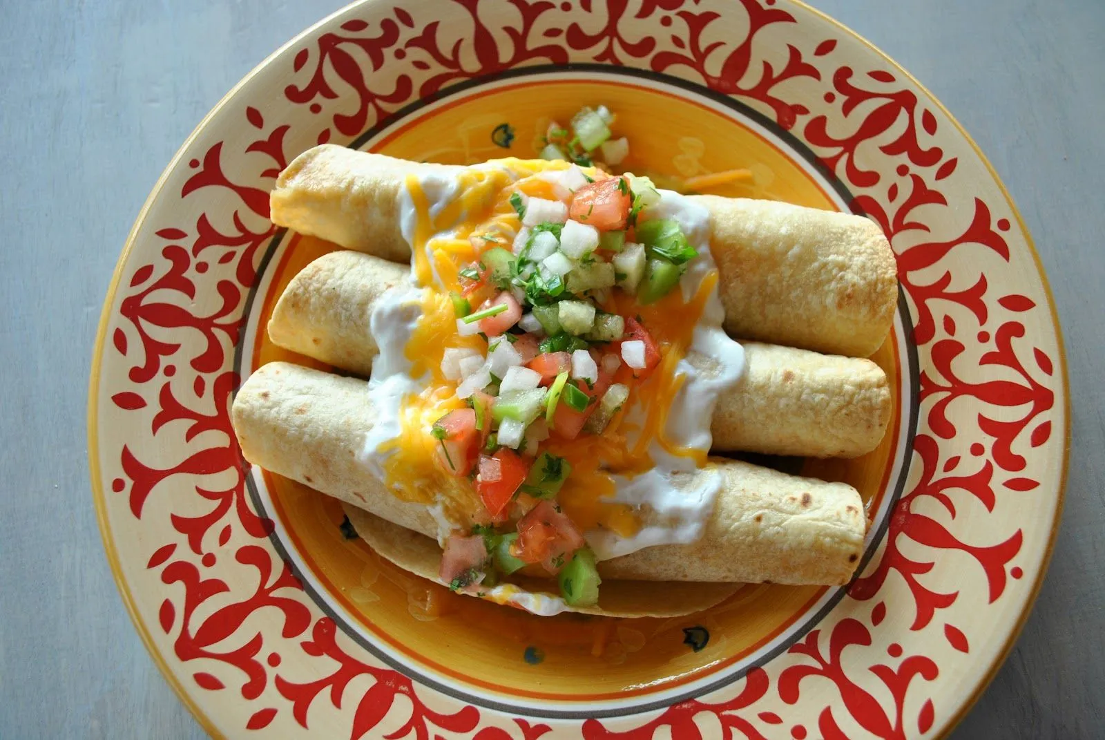 my kaotic kitchen: pollo fundido flautas...