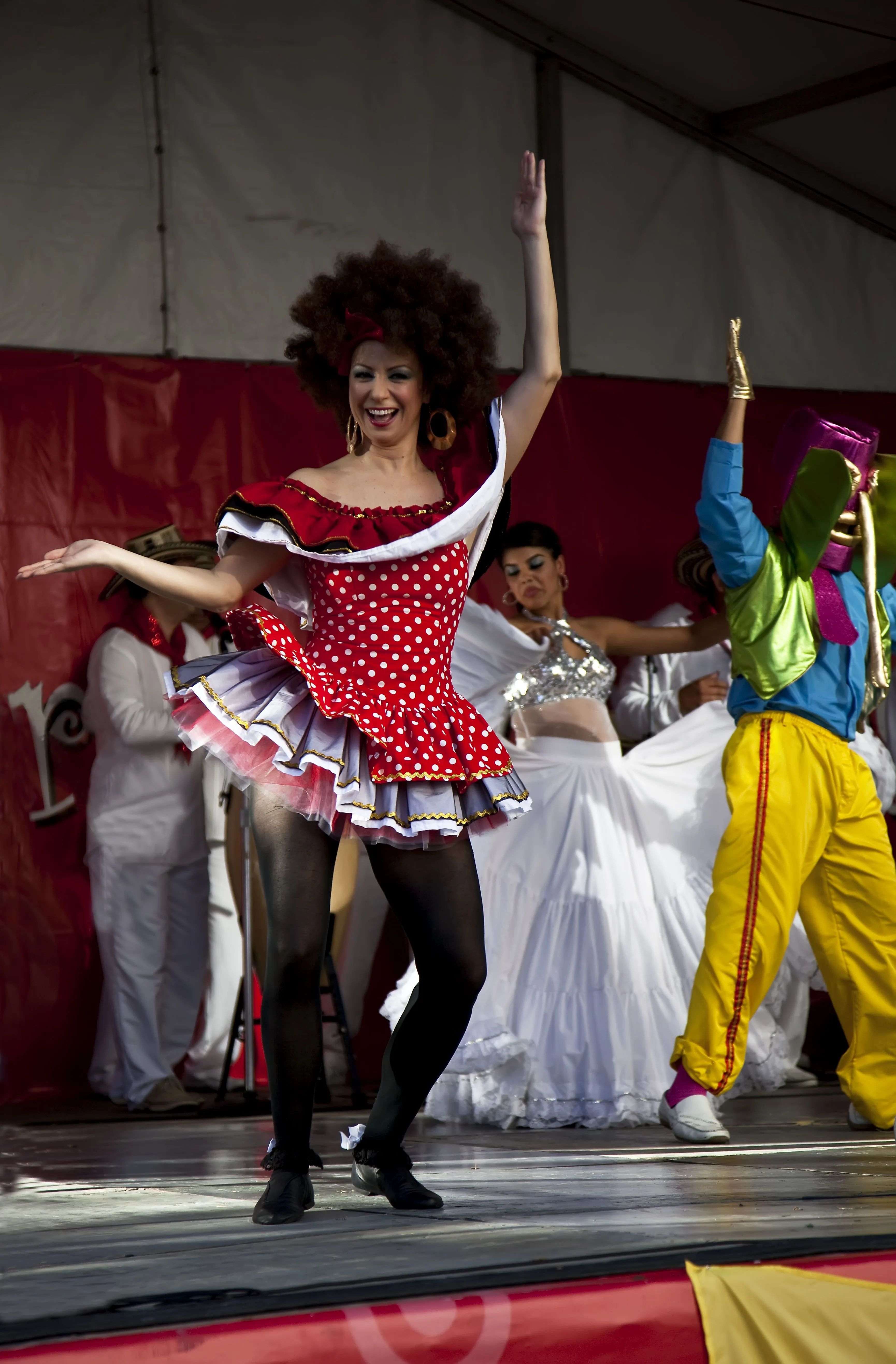 Negra Puloy - Lyndelle dancing the Mapale | Flickr - Photo Sharing!