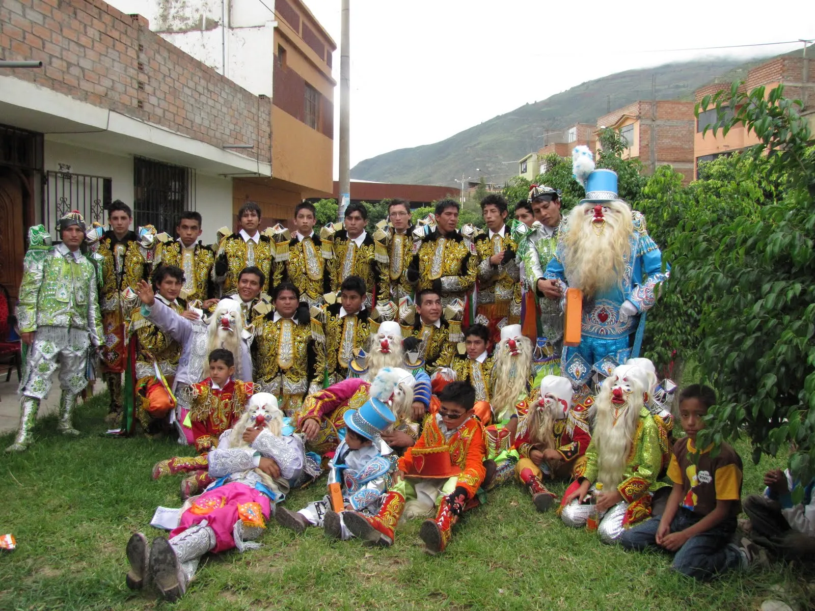 LOS NEGRITOS DE HUANUCO "Real Amarilis Nueva Generación"