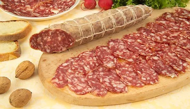 NetAl - Il meglio dall'Italia: IL SALAME FELINO