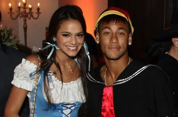 Neymar se disfraza del popular '