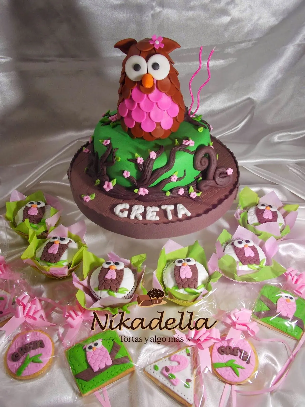 Nikadella: Torta, cupcake y cookis Lechuza 2 años Greta