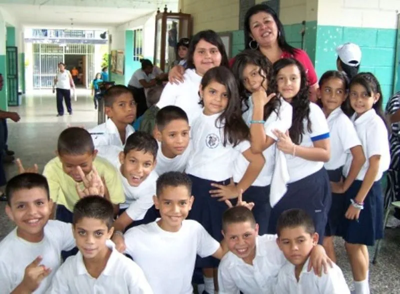 Niñas en la escuela - Imagui