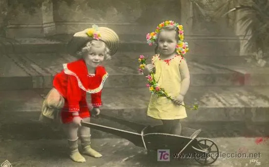 NIÑAS JUGANDO.- ESCRITA 13.6.1907. LOS COLORES SON PINTADOS (Postales ...