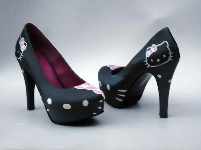 NIÑAS: MODA, MAQUILLAJE Y PEINADOS: ZAPATOS HELLO KITTY - TACONES ...