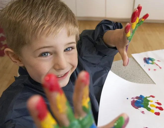 Niño COLOREANDO - Imagui