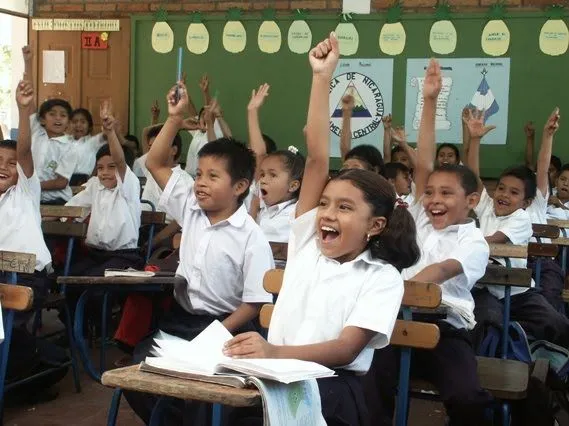 LOS NIÑOS Y ADOLECENTES REFUGIADOS TIENEN DERECHO A LA EDUCACION ...