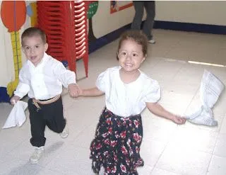 Niños Bailando