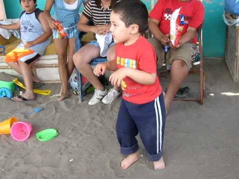 Niños Bailando El Sonidito